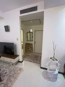 فروش آپارتمان شیک 2 خوابه در برج آسمان دریاچه چیتگر