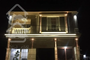 خانه ویلایی بهمراه ۲باب مغازه