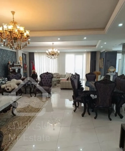 قلب جردن 260متر 4 خواب/2 پارکینگ سندی