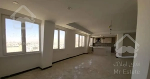 ۱۱۰متر ۲خواب خوش نقشه و شیک (برج مروارید)