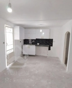 آپارتمان شیک حیاط دار
