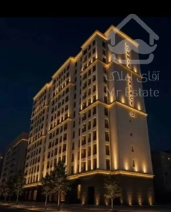 رونیکا ایرانیان/زیر قیمت بازار
