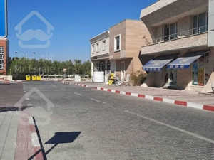 اجاره و رهن مغازه قیطریه 1000  متر لوکس