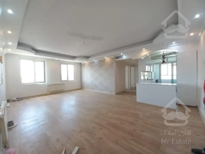 آپارتمان  ۹۰ متر سالن پرده خور رو به حیاط صادقیه کم واحد