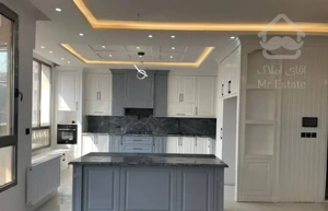 آپارتمان185متری/تک واحدی/کلیدنخورده/لوکیشن عالی