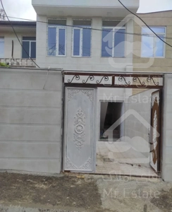 یک باب ساختمان در خیابان نسیم