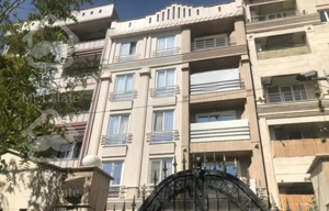 ۱۰۵متر/۲خواب/سالن پرده خور/فول/بازسازی شده