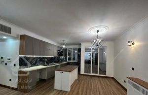 ۷۹متری طبقه دوم دونبش مناسب سخت پسندان