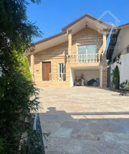 ویلا باغ نیم پیلوت 229 متری شهرک برند سند تک‌برگ