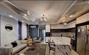 ۹۰ متر/فول امکانات/۲خواب بزرگ/نور مستقیم/چهار باغ