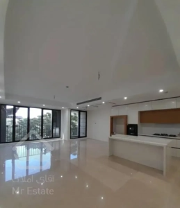 محمودیه ۱۳۵ متری(کلی نخورده فول)