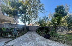 خانه ویلایی حیاط مشترک