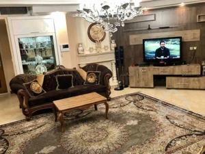 اپارتمان ۲۴۰متری فردوس شرق