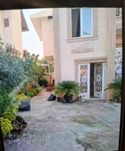 ویلا در دوطبقه جداگانه زمین360 بنا 235