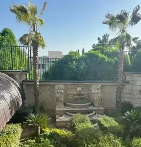 قصری مجلل در شهرک غرب