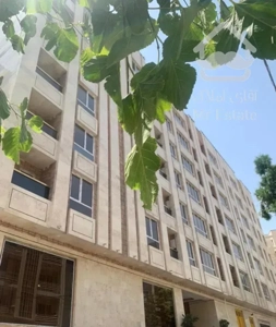 ۱۰۱متر واحدبا کلیه امکانات بدون پرتی قصر نشاط