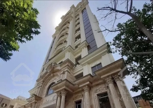 فرمانیه  ۲۹۰ متر تاپ لوکیشن ۲۰ متر تراس ۳ پارکینگ