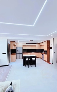 آپارتمان ۱۸۰ متری ۳ خواب مستر کوی دانشگاه