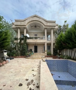 ویلاباغ استخردار فول مبله ۲۵۰ متر