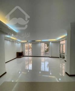 اپارتمان۲۳۵متر/سه بر نور/تاپ لوکیشن