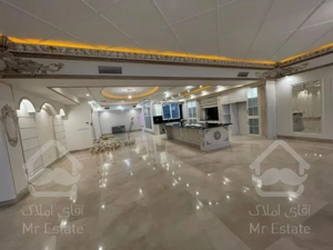 ۵۰۰ متری ویلایی سه طبقه یکجای نوساز در راه آهن