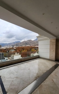 گلستان شمالی۳۲۰مترچشم اندازکاخ نیاوران۳۵مترتراس