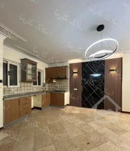 ۴۵ مـتر /  طـبقه ۳ / بـا آسانسـور