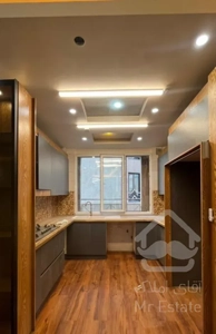 ۱۰۰ متر سه خواب شیک و خوش نقشه / فول امکانات