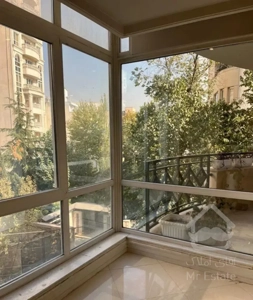 اپارتمان ۱۸۳ متر ۳ خواب دزاشیب ،فول ،مشاعات آبی