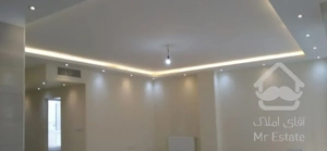 چهارطبقه تکواحدی کلیدنخورده با 12 مترحیاط اختصاصی