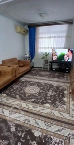 92متر آپارتمان طبقه اول مرکز شهر