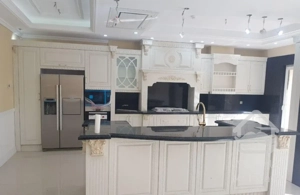 ۱۶۸ متر / تکواحدی / ۲ پارکینگ سندی /  خیابان رامین