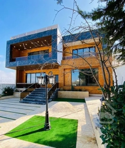 ویلا تریبلکس۷۰۰مترمدرن استخر داخلی/منطقه نور سند