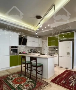 160متر/3خواب/فول/ کاملا نورگیر/تخلیه