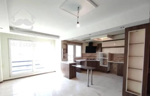 ۹۰متر۲خواب روبه آفتاب تاپ لوکیشن زوج چند قدمی پارک