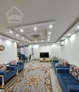 فروش آپارتمان۱۰۰متری با آسانسور. خیابان بسیج