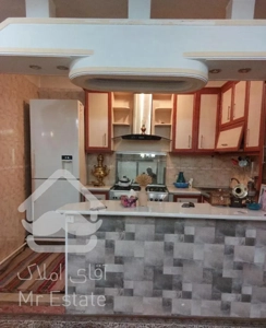 اجاره اپارتمان پارکینگ جلو درب بی مزاحمت برای کسی