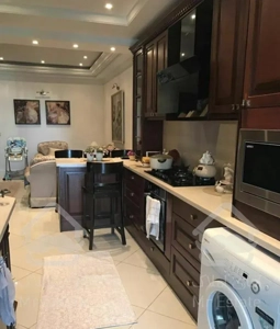 ۱۶۰ متر نیاوران