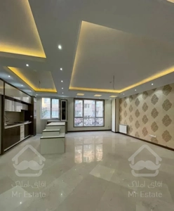 112 متر 3 خواب روبه افتاب 2 پارکینگ سندی