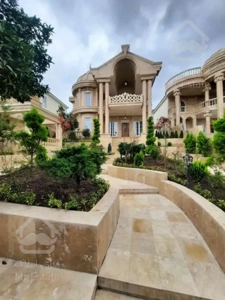 فروش ویلا مدرن و هوشمند ۵۵۰ متری