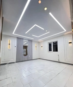 خانه ای  با سلیقه وشیک در فاز4پرندجنب پارک مشاهیر