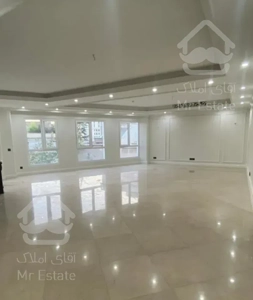 در حد کلید نخورده / 165 متر آپارتمان / مشاعات فعال