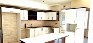 ۱۳۰متر/۳خواب/قابل تبدیل/بدون دیوار مشترک