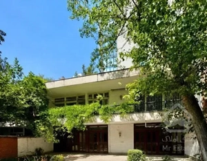 ویلایی ۲۰۰متر / قدوسی شرقی صداوسیما
