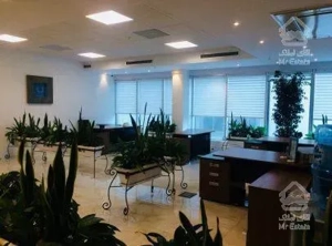 اجاره آپارتمان موقعیت اداری براصلی۱۱۰ متری فردوس شرق