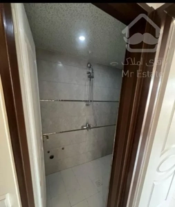 رهن آپارتمان ۱۰۰ متری ۲ خوابه طبقه ۱ در نازی‌آباد