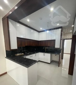 آپارتمان93متری/تک واحدی/سند آماده/اکبری