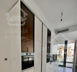 نیاوران ۳۳۰ متر ۴ خواب مستر ۴ پارکینگ