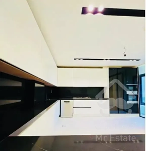 فرشته اپارتمان ۳۱۰ متری برج برند طبقات بالا