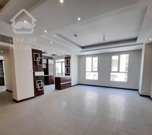 ۷۰ متر / ۱۸ ساله / سرمایه گذاری